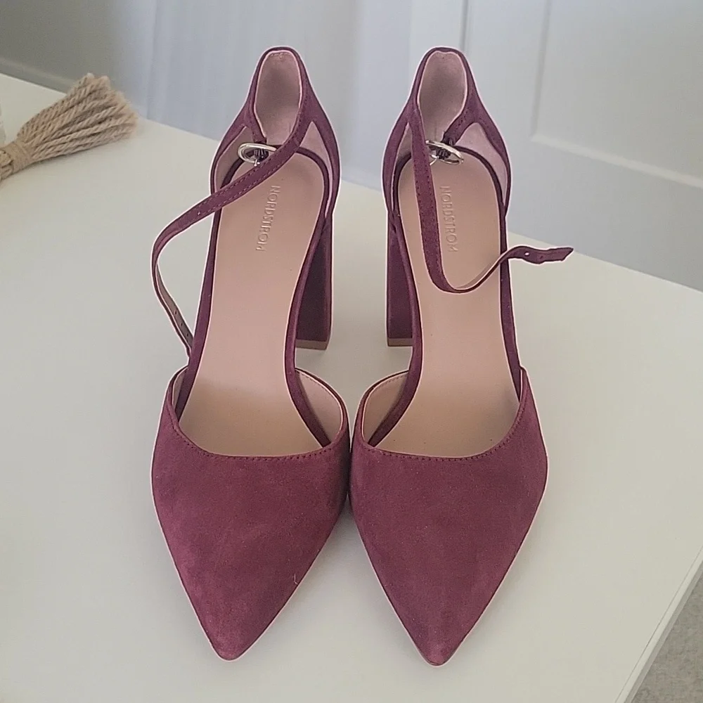 Paola Ankle Strap Pointed Toe Pump